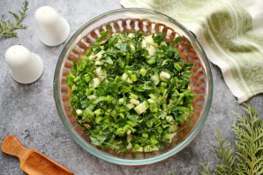 Окрошка с горчицей и сметаной на квасе Окрошка с горчицей и сметаной на квасе