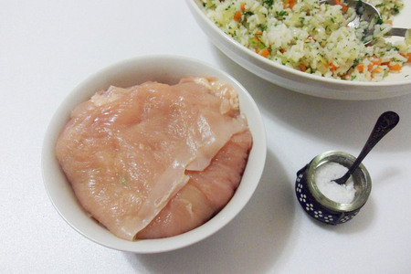 Куриные «бомбочки» под томатно-сметанным соусом 