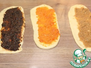 Сдобный пасхальный хлеб с тремя начинками