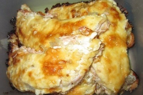 Филе форели под майонезом в духовке Филе форели под майонезом в духовке