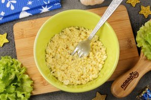 Фаршированные яйца "Глаз дракона" Фаршированные яйца "Глаз дракона"