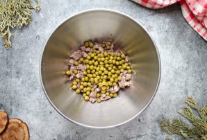 Салат с языком, курицей и грибами Салат с языком, курицей и грибами