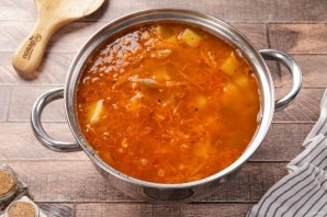 Кислые щи из квашеной капусты Кислые щи из квашеной капусты