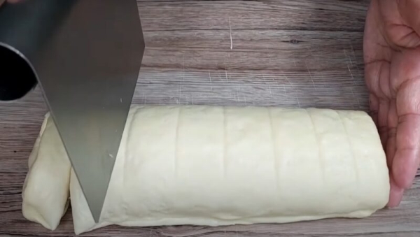 Такой хлеб готовлю 6 раз в неделю. Рецепт моей бабушки: пышные и вкусные булочки Такой хлеб готовлю 6 раз в неделю. Рецепт моей бабушки: пышные и вкусные булочки