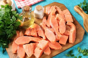 Форель солёная в масле Форель солёная в масле