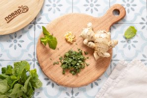 Дыня с лаймом, мятой и имбирем Дыня с лаймом, мятой и имбирем