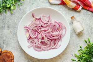 Маринованный лук