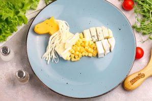 Сырная нарезка на год Лошади