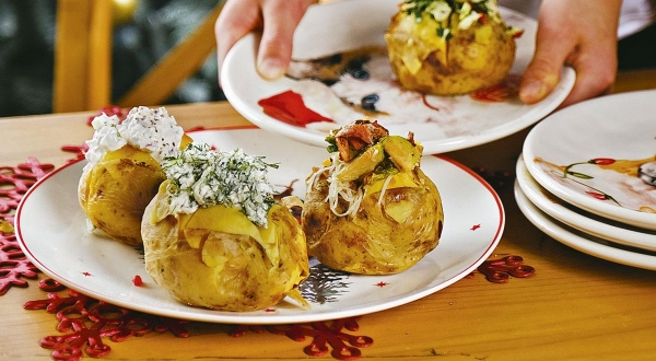 Печеная картошка с начинкой, пошаговый рецепт с фото Печеная картошка с начинкой, пошаговый рецепт с фото