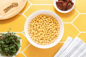 Хумус с вялеными помидорами Хумус с вялеными помидорами