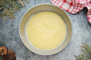 Пирог на кефире с черникой Пирог на кефире с черникой