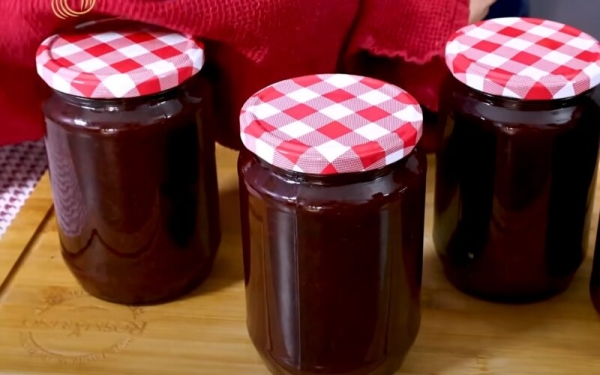 Настоящее чудо в банке: домашнее сливовое варенье, которое хранится более 2 лет. Остаётся вкусным, как в первый день! Настоящее чудо в банке: домашнее сливовое варенье, которое хранится более 2 лет. Остаётся вкусным, как в первый день!