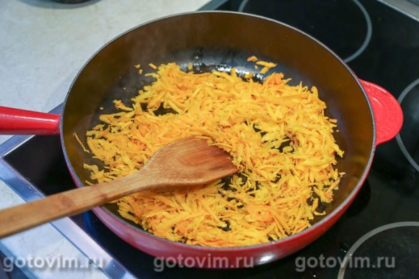 Оладьи с тыквой и изюмом