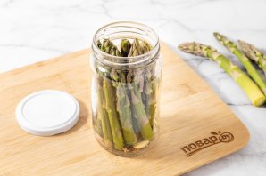 Маринованная спаржа Маринованная спаржа