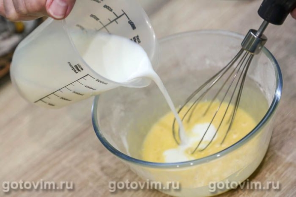 Десерт порционный с бисквитом и заварным кремом (Трайфл) Десерт порционный с бисквитом и заварным кремом (Трайфл)