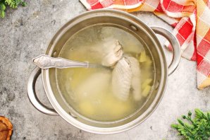 Суп из свежих моховиков