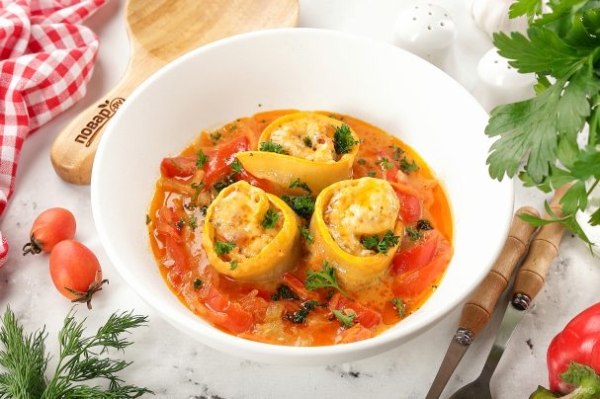 Кабачки с фаршем в мультиварке Кабачки с фаршем в мультиварке