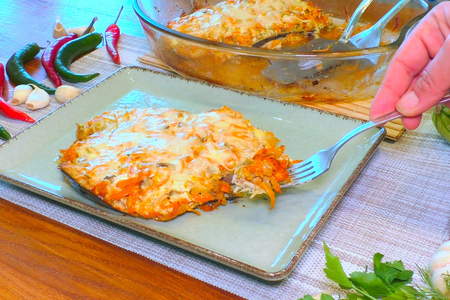 Запеченная скумбрия с овощами