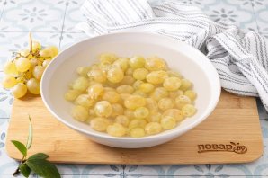 Виноград в собственном соку Виноград в собственном соку