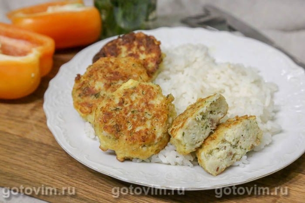 Котлеты из пикши с салом в мультиварке