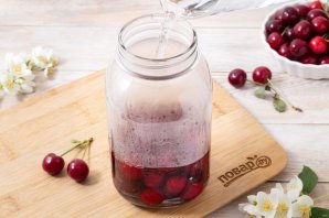 Вишневый компот на зиму Вишневый компот на зиму