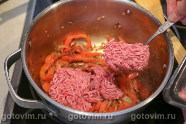 Томатный суп энчилада из фарша с фасолью