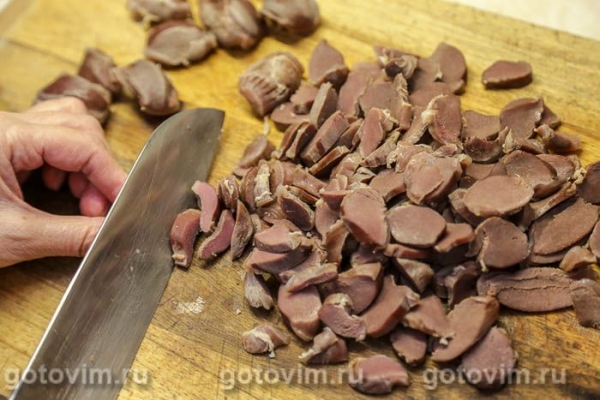 Утиные желудки, тушенные со сметаной и горчицей Утиные желудки, тушенные со сметаной и горчицей