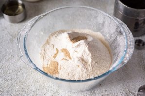 Пышные дрожжевые оладьи Пышные дрожжевые оладьи