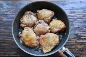 Тайский зеленый карри с курицей от Джейми Оливера Тайский зеленый карри с курицей от Джейми Оливера