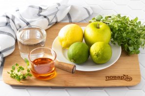 Сок с базиликом и лаймом