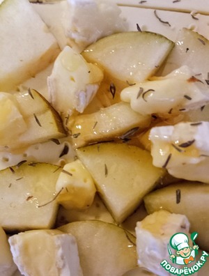 Слойки из груши с сыром бри Слойки из груши с сыром бри