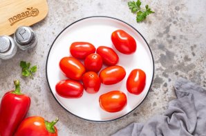 Помидоры в овощной заливке Помидоры в овощной заливке