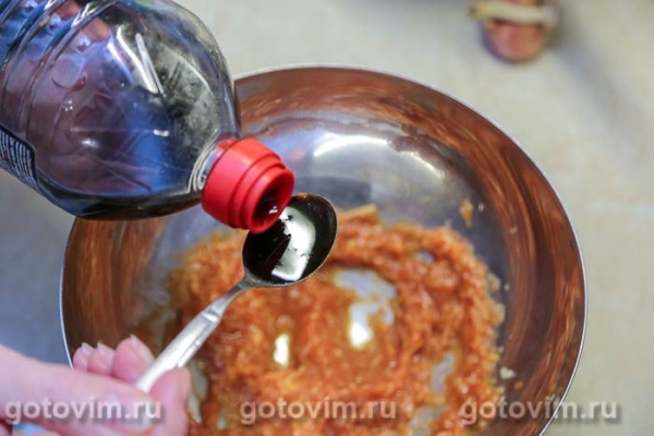 Говяжьи ребрышки, запеченные под маринадом из яблок, кетчупа, соевого соуса и меда