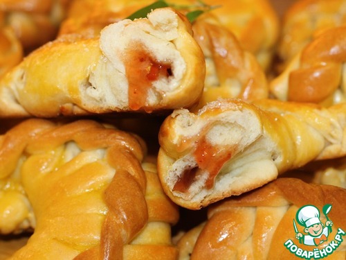 Плетеные булочки на молоке с начинкой