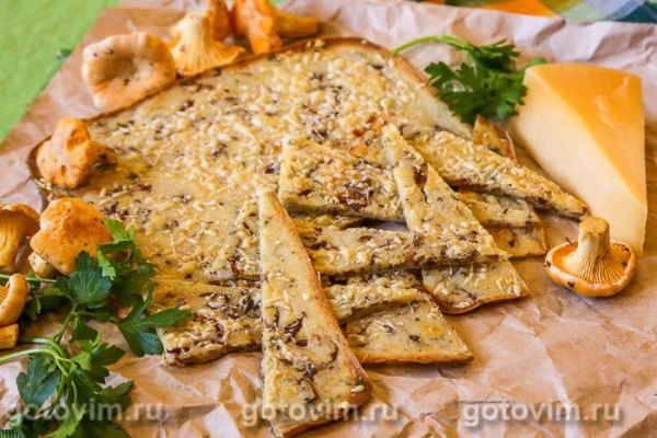 Скьяччатина с лисичками (Schiacciatina) Скьяччатина с лисичками (Schiacciatina)
