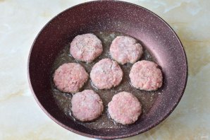 Котлеты из говяжьего фарша Котлеты из говяжьего фарша