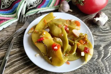 Турша (квашеная спаржевая фасоль) Турша (квашеная спаржевая фасоль)