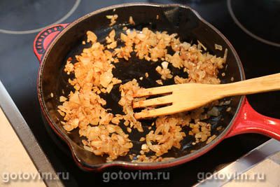 Печеночный торт с чесночным соусом Печеночный торт с чесночным соусом