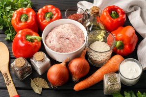 Перцы с фаршем и рисом фаршированные рецепт в кастрюле Перцы с фаршем и рисом фаршированные рецепт в кастрюле