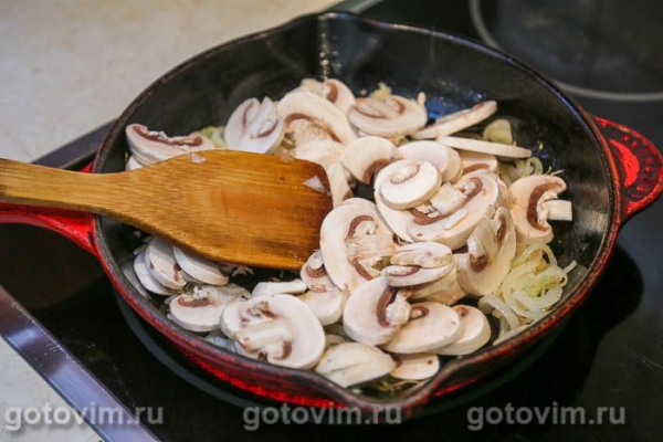 Чёрная чечевица с жареными грибами Чёрная чечевица с жареными грибами