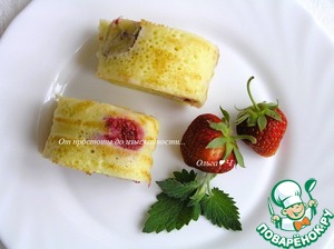 Блинные роллы с бананом и клубникой Блинные роллы с бананом и клубникой