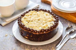 Шоколадный торт с печеньем и орехами без выпечки Шоколадный торт с печеньем и орехами без выпечки