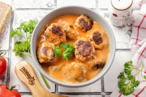 Фрикадельки с подливкой