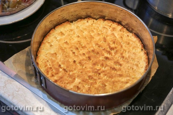 Песочный пирог с малиной и безе Песочный пирог с малиной и безе