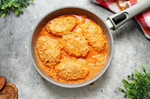 Голубцы ленивые в сметанном соусе Голубцы ленивые в сметанном соусе