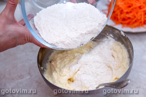 Морковный кекс с орехами Морковный кекс с орехами