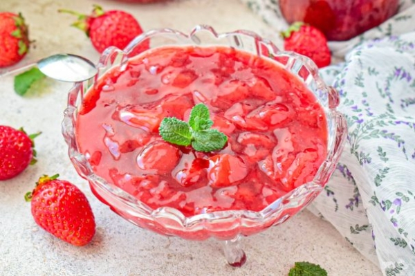 Варенье из клубники с кукурузным крахмалом Варенье из клубники с кукурузным крахмалом