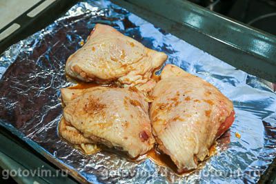 Запеченные куриные бедра в лимонно-имбирном маринаде с мёдом Запеченные куриные бедра в лимонно-имбирном маринаде с мёдом