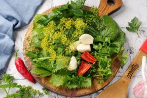 Патиссоны, маринованные кусочками Патиссоны, маринованные кусочками