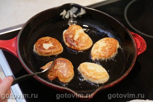 Оладьи на кипяченом кефире Оладьи на кипяченом кефире